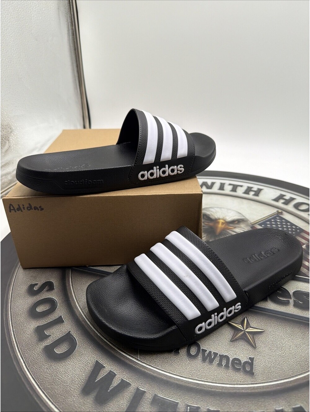 adidas Adilette Comfort Slide Sandals Black & White Striped UNISEX Size 8 No Box